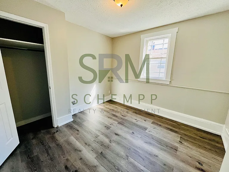 2300 W Madison St — Photo 6