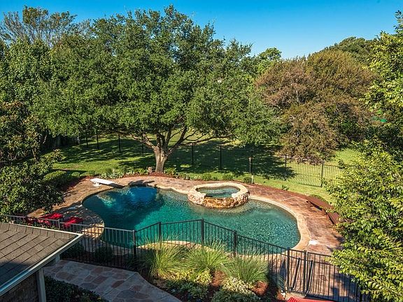 2nd image of 344 Catlin Cir