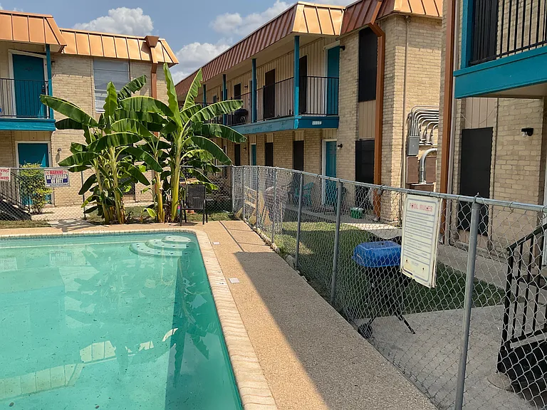 The Timbercreek Apartments — Photo 3