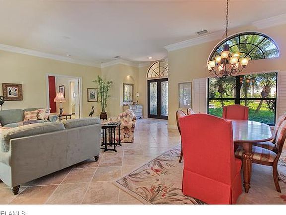 4th image of 3739 Woodlake Dr