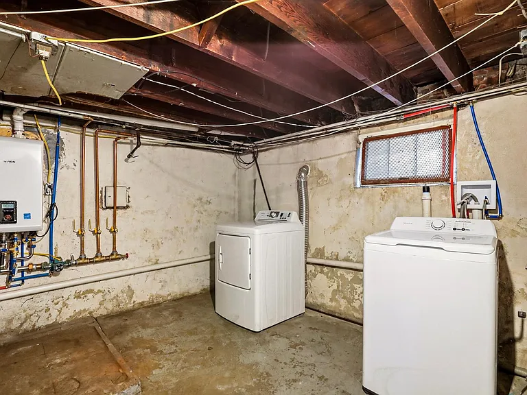 712 Sheridan Ave — Photo 16