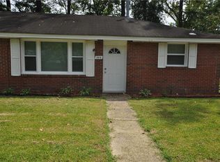 2613 Elkhart St, Chesapeake, VA 23323