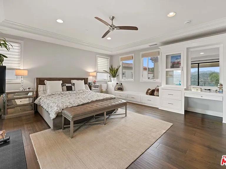 11925 N Ricasoli Way — Photo 24