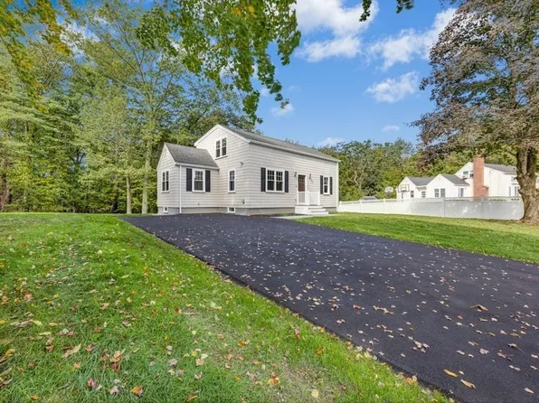 30 Hamilton Rd, Northborough, MA 01532