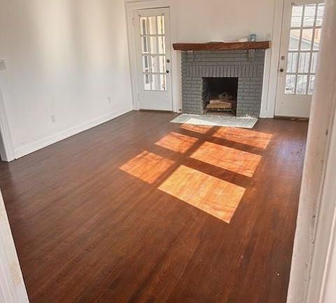 3rd image of 1003 W Craig Pl
