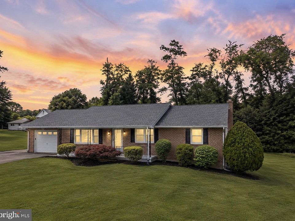 1st image of 527 Stratford Rd