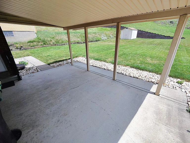5079 Earlsdale Rd — Photo 29