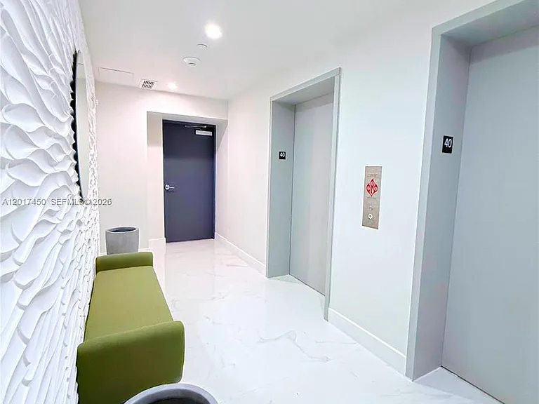 700 NE 24th St #4002 — Photo 23