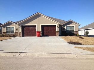 8011 SW 4th St, Blue Springs, MO 64014