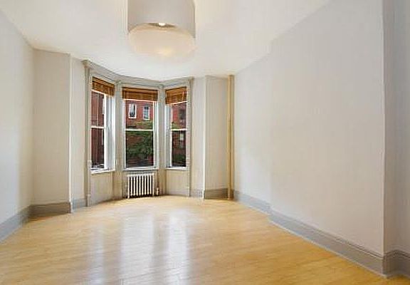 4th image of 697 Degraw St APT 2