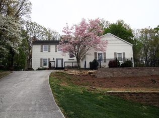 Seven Oaks Dr, Seven oaks, TN 37814