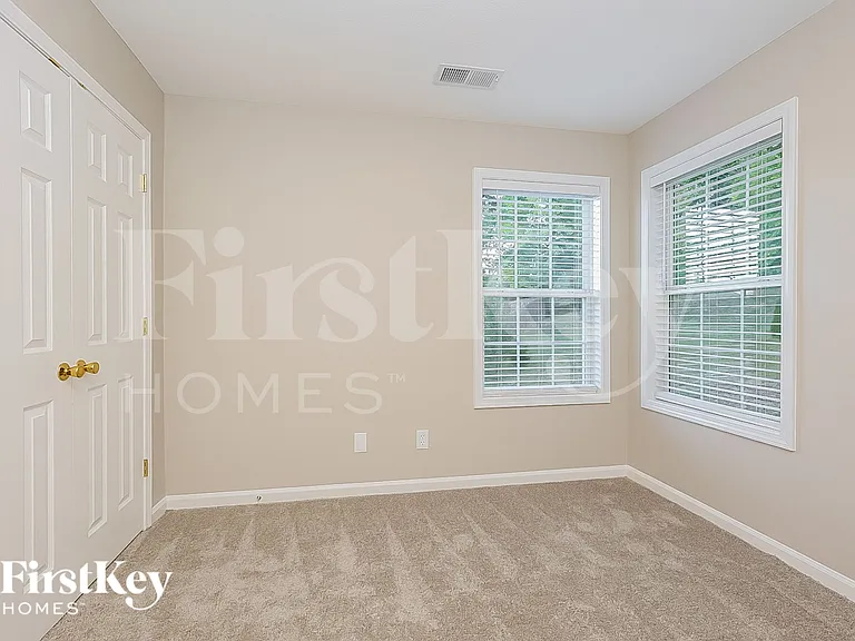 2544 Killarney Ct — Photo 12