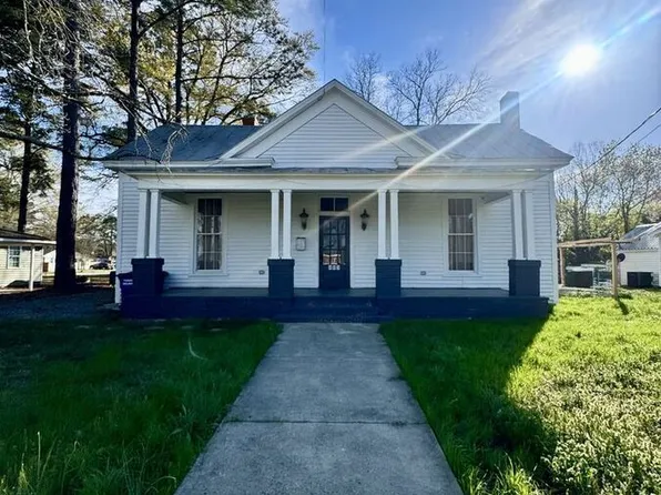 405 W Dr Martin Luther King Jr Way, Selma, NC 27576