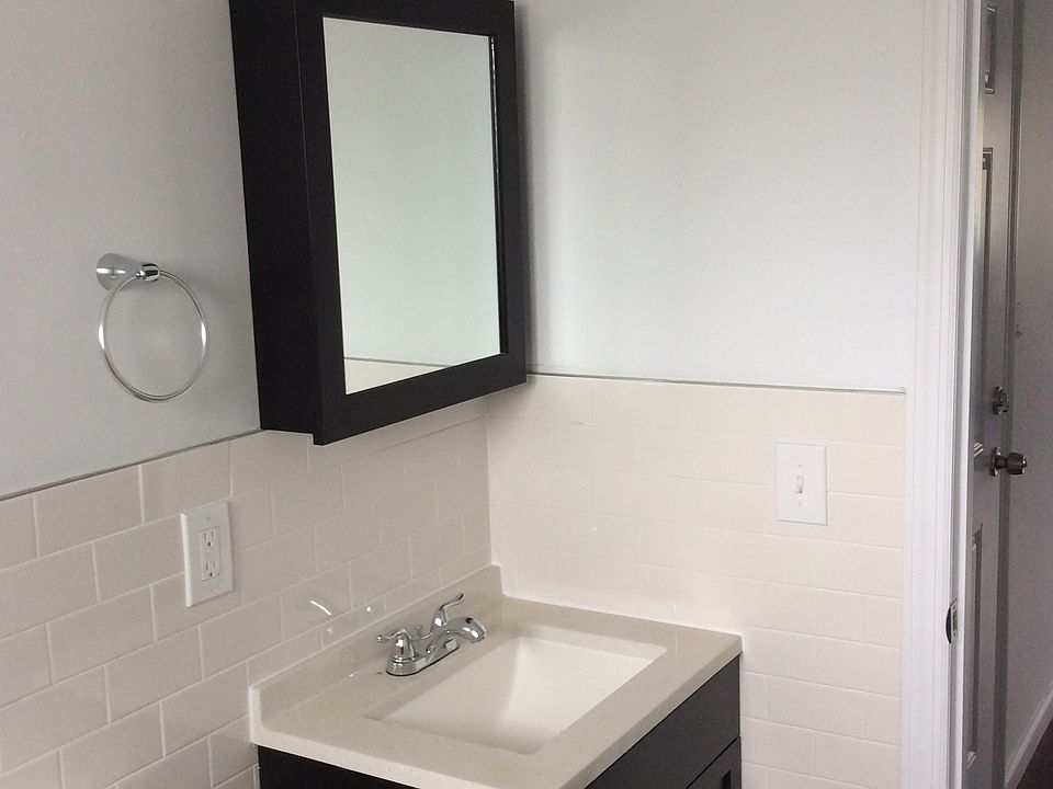 2nd image of 1721 N Gardiner Dr APT 24A