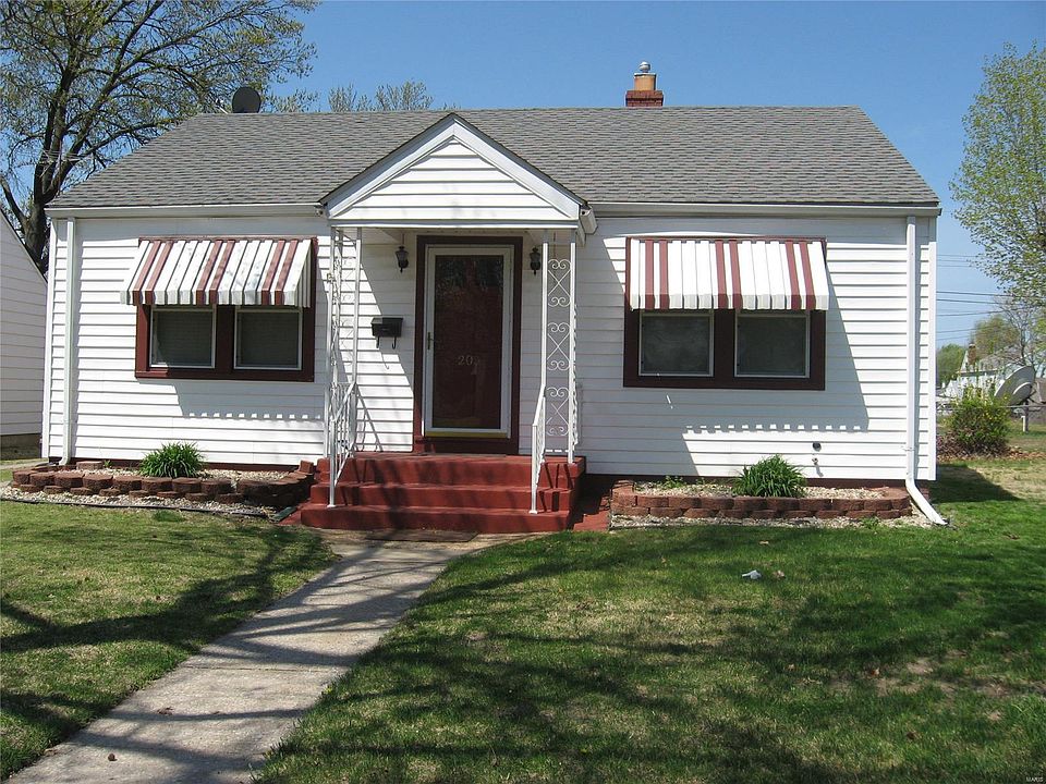 1st image of 205 Whitelaw Ave