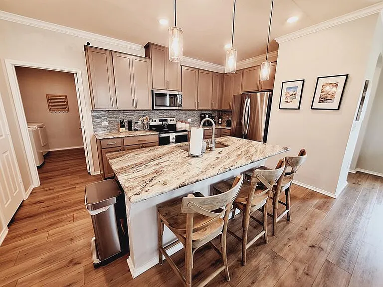 7911 Libretto Ln — Photo 14