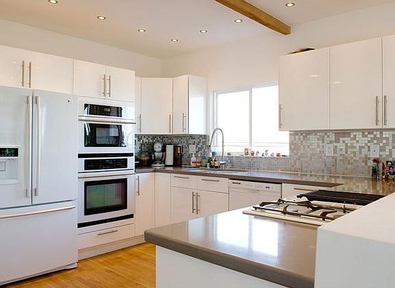 4th image of 1777 Torrance Street