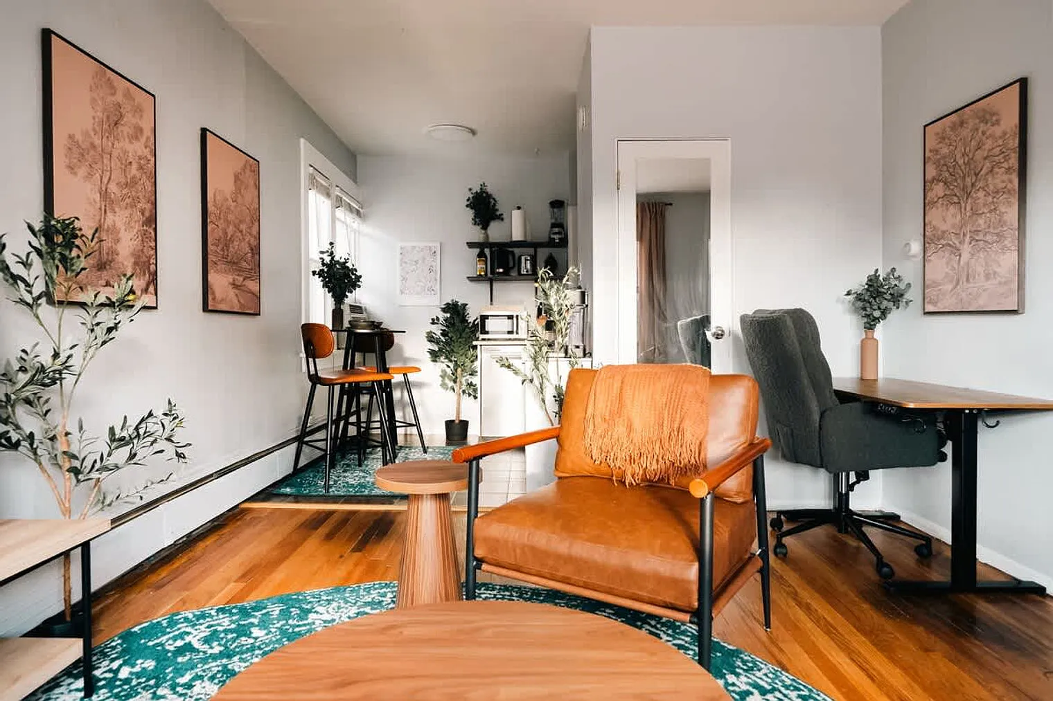 1 bed, 1.0 bath, $2,480 — Photo 4