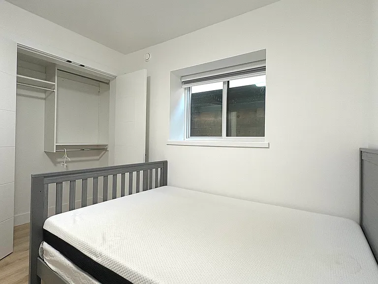 16759 18b Ave #101 — Photo 10