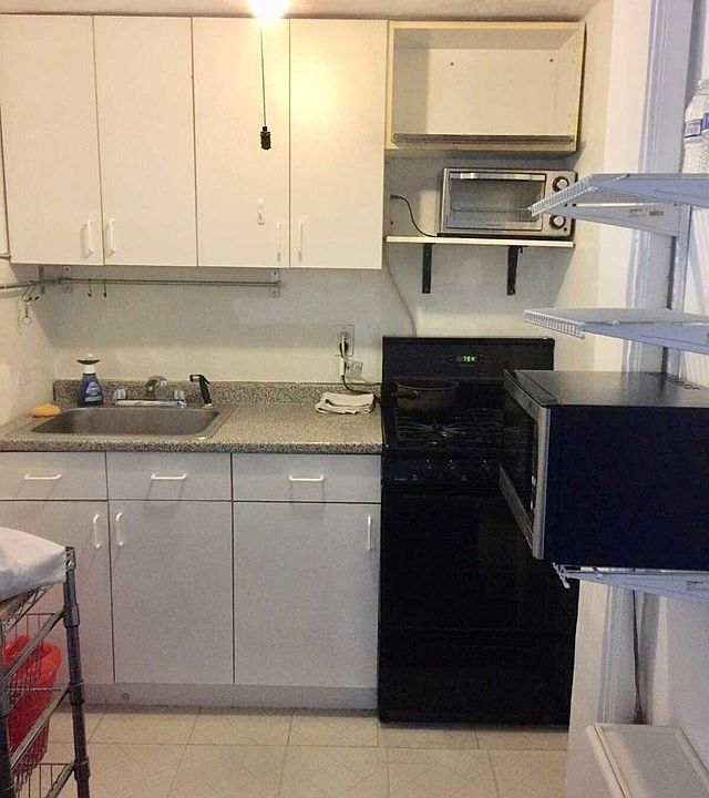 2nd image of 3051 Edwin Ave APT 3H