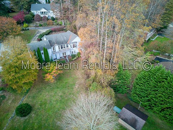 2nd image of 2850 Middleton Vis