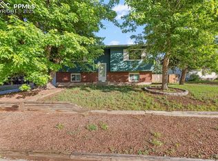 1310 Commanchero Dr, Colorado Springs, CO 80915