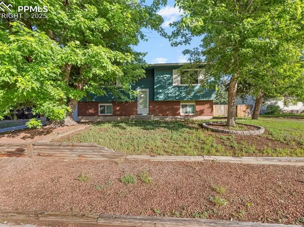 1310 Commanchero Dr, Colorado Springs, CO 80915