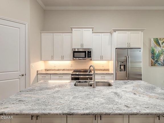 5th image of 3012 Portofino Blvd