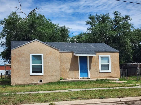416 W 6th St, Portales, NM 88130