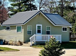 N6551 E Sunset Cir, Shawano, WI 54166