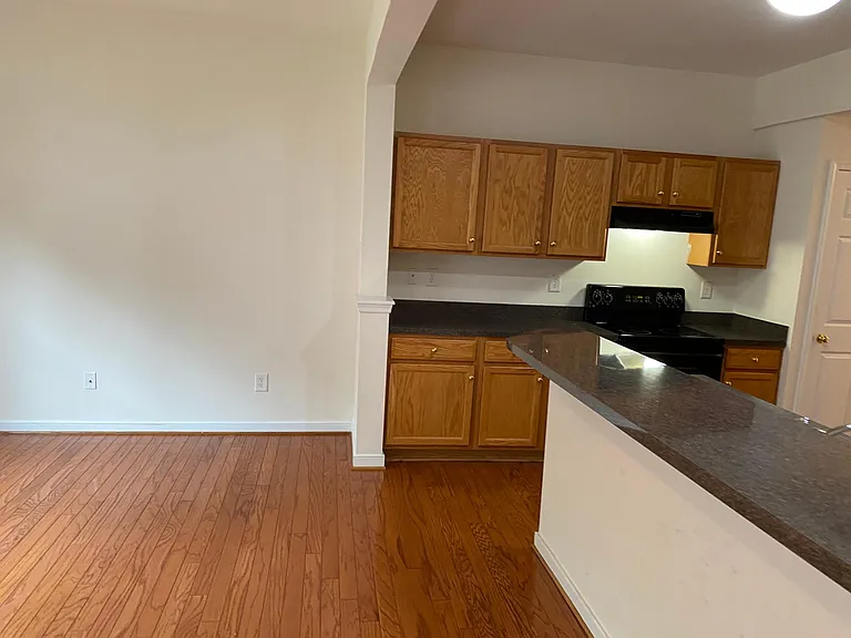 1672 New Haven Pl #1672 — Photo 2