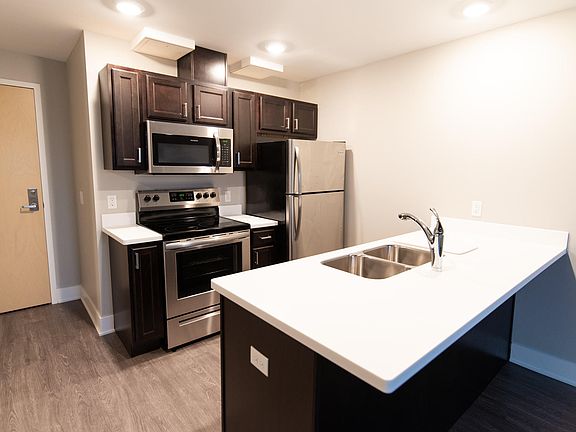 4th image of 3424 Chicago Dr APT 307