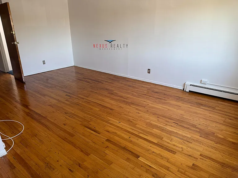 25-12 Parsons Blvd #3 — Photo 7