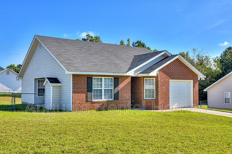 1st image of 2821 Bennington Dr