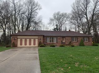 11553 Woodgate Dr NW, Grand Rapids, MI