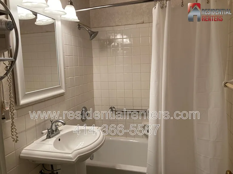 1028 E Juneau Ave #616 — Photo 6