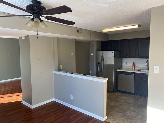 4th image of 20307 Beaconfield Ter APT 101