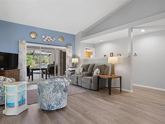 3rd image of 5009 Southern Pine Cir