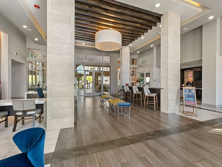 The Mark at Huebner Oaks — Photo 45