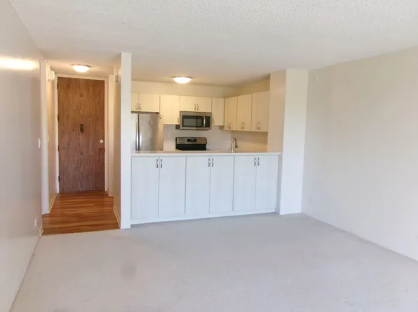 1717 Mott Smith Dr, Honolulu, HI