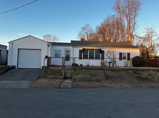 8 Ivanhoe Ave, Somerset, MA 02726