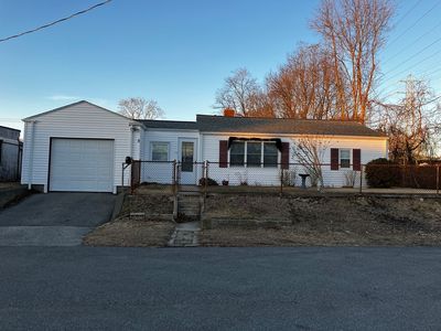 8 Ivanhoe Ave, Somerset, MA, 02726