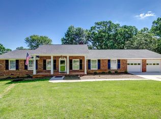 101 Hitching Post Ln, Greenville, SC 29615