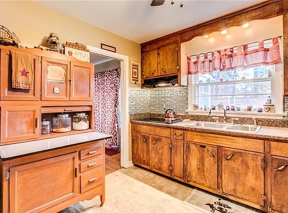 4th image of 5236 Gravelbrook Dr