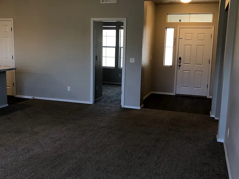 843 SW Levant Way — Photo 3