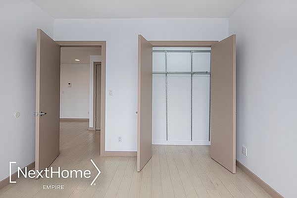 1st image of 73-02 Roosevelt Ave #4B