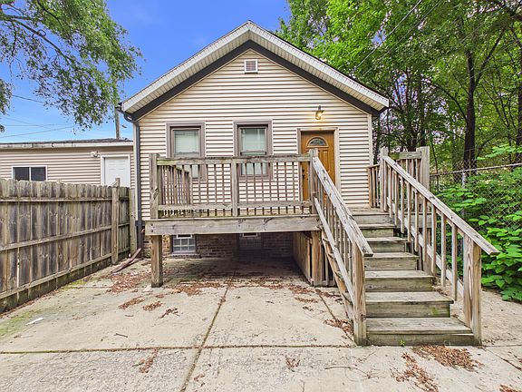 2nd image of 1722 W Hastings St #Ch