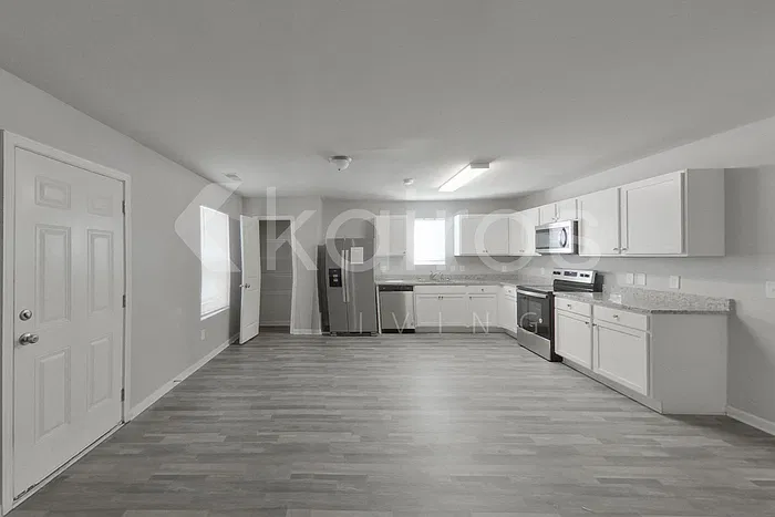 3 bed, 2.5 bath, 1606 sqft, $1,745 — Photo 4