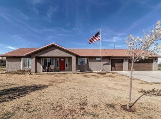 11108 Caughlin Rd, Phelan, CA 92371