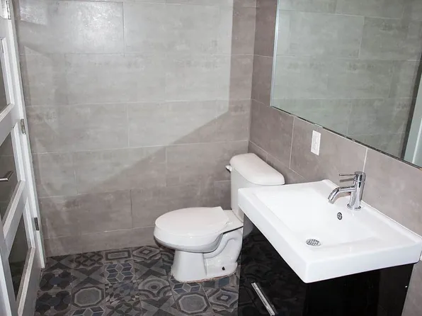 89 Ralph Avenue image 5 of 7